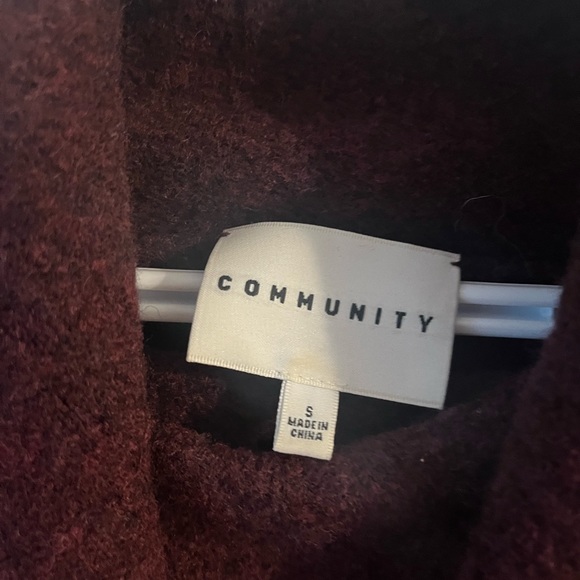 Aritzia Community Wool Sweater - Picture 2 of 3